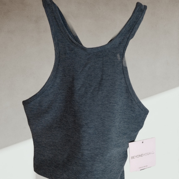 Beyond Yoga Top NWT - Picture 1 of 5